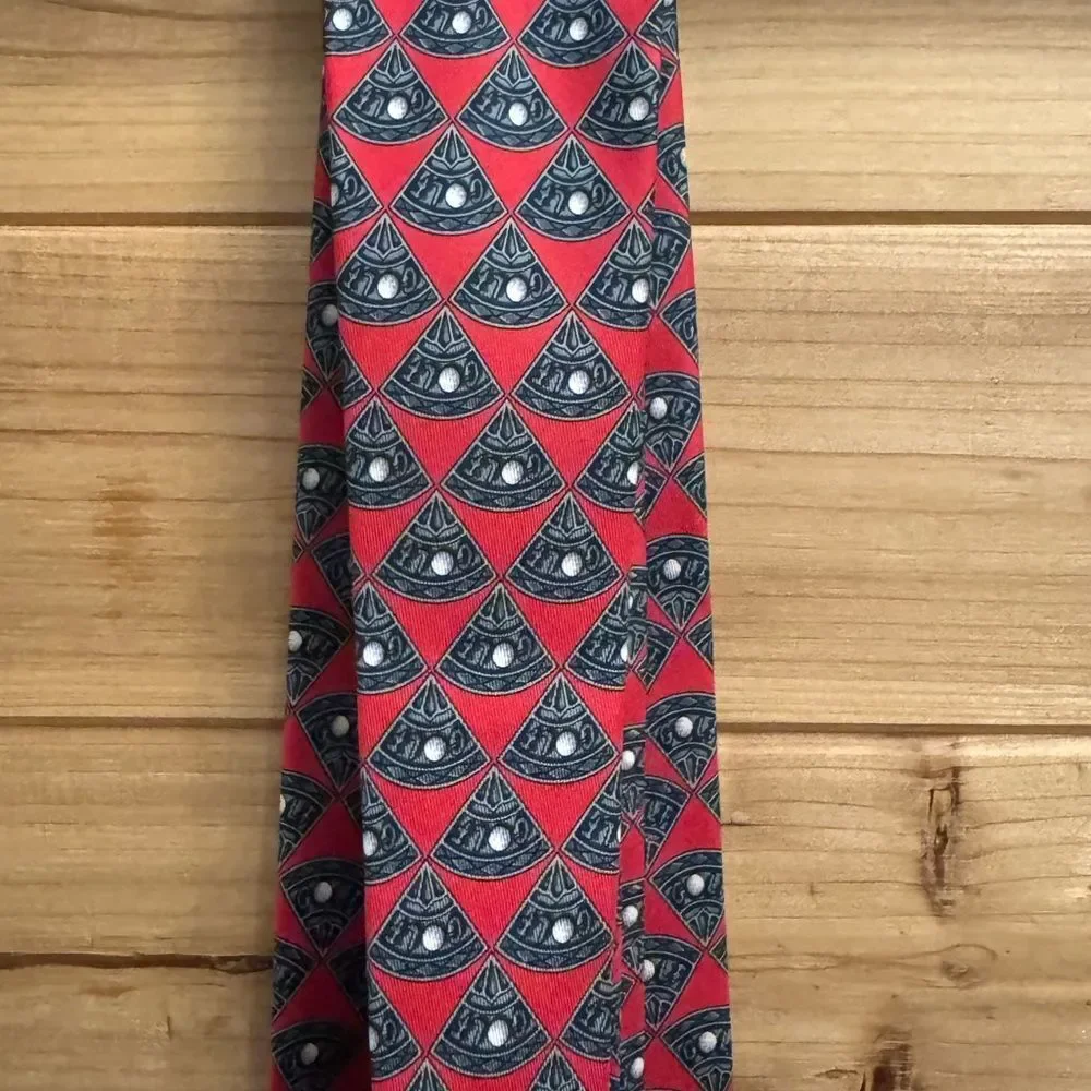 Vintage 90’s Gucci Golf Triangle Print Silk Tie Preppy Summer